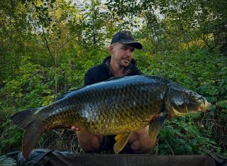 Naše první zkušenosti s loďkami WarriorBoat Ghost a Ghost X byli na řece Váh. Kvalita sonaru, přesnost GPS a ovládání...
